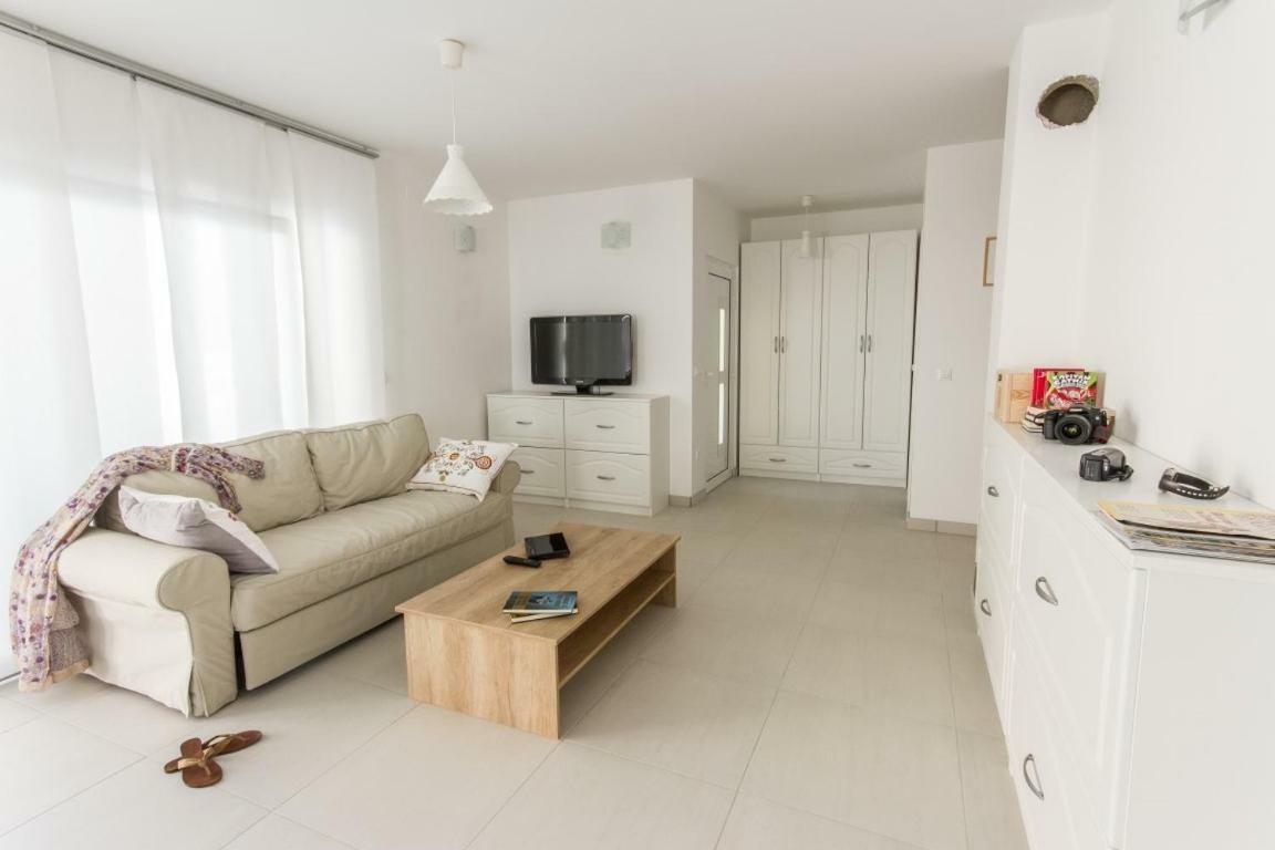 House Sunny Rock Baska Villa Luaran gambar