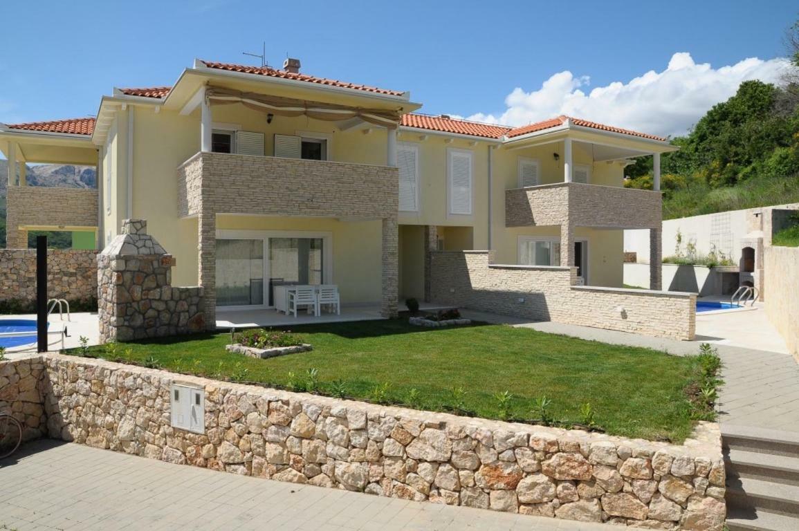House Sunny Rock Baska Villa Luaran gambar