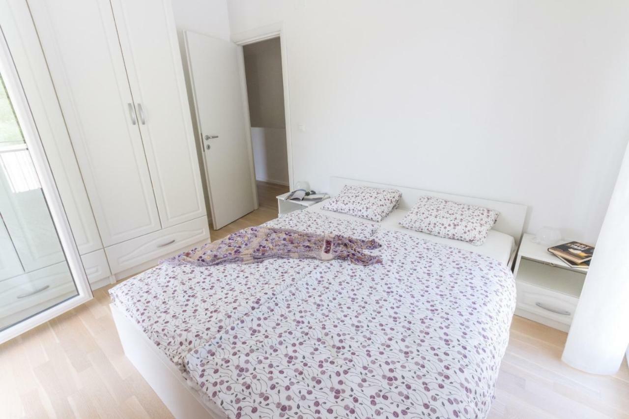 House Sunny Rock Baska Villa Luaran gambar